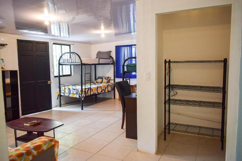 Albergue The Backside House Tamarindo Exterior foto